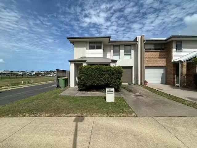 Cozy 27 Northern Circuit, Rural View, QLD 4740