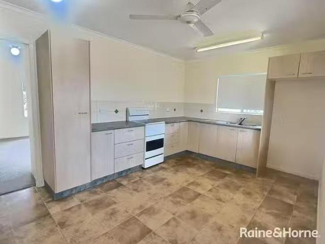 New 27 birdatoo Drive, New Auckland, QLD 4680