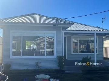 Just in! 27 Britannia Street, UMINA BEACH House for rent List.