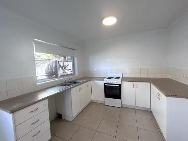 New 27 Browning Boulevard, Battery Hill, QLD 4551