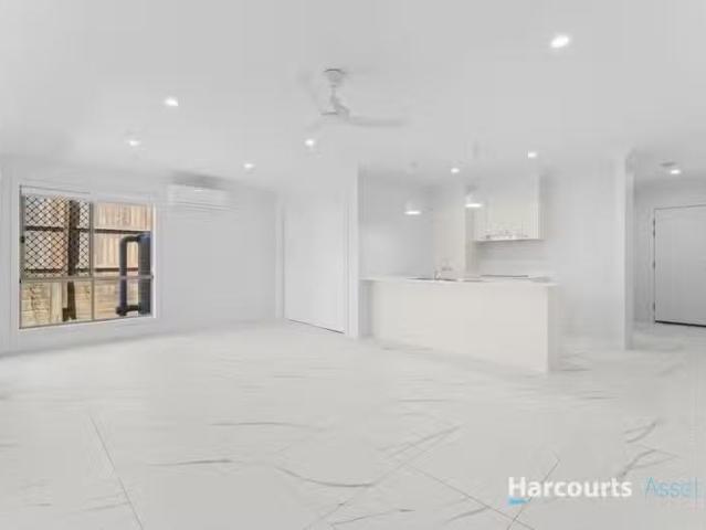 New 2/83 Charles Avenue, LOGAN CENTRAL, QLD 4114 House for R.