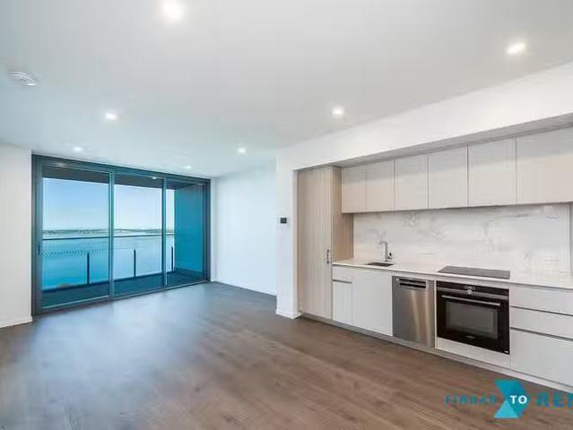 Just in! 2804/99 Mill Point Road, South Perth, WA 6151