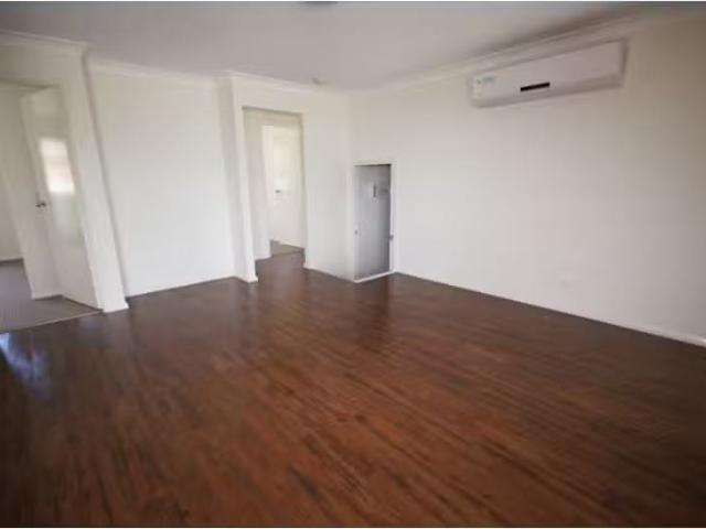 Unique 2/80A West High Street, COFFS HARBOUR Apartment for ren.