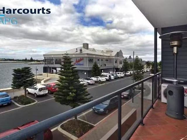 Unique 28/18 Bonnefoi Boulevard, Bunbury, WA 6230