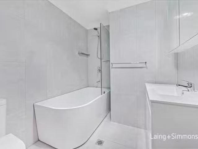 Deal! 28/2 4 Stuart Avenue, Normanhurst, NSW 2076