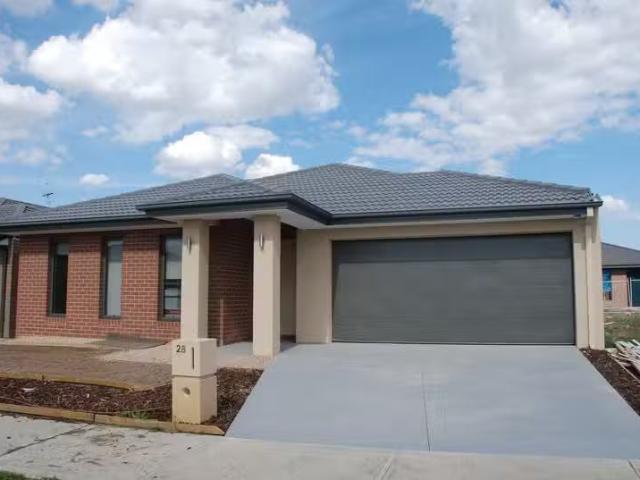 Cheap 28 Fairfield Crescent, DIGGERS REST, VIC 3427 House fo.