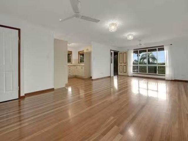 Just in! 28 Forest Place, South Gladstone, QLD 4680