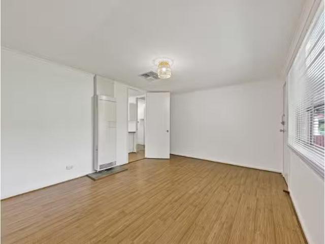 For Rent! 28 Waratah Crescent, WEST ALBURY House for rent Lis.
