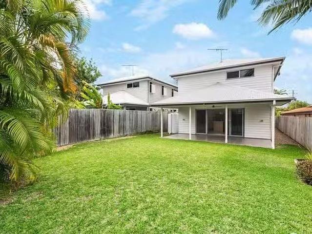 Cozy 28 White Street, Everton Park, QLD 4053