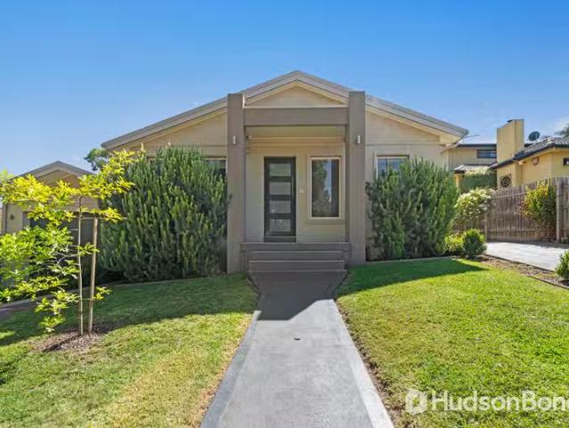 Charming 29 Mayfair Avenue, Templestowe Lower VIC 3107