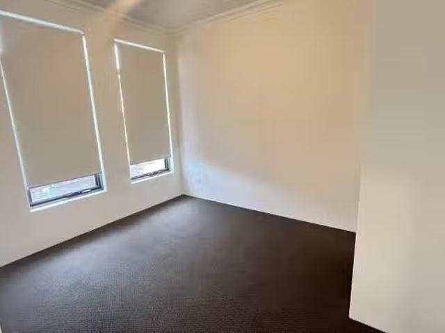 Charming 29 Cussington way, ELLENBROOK, WA 6069 House for Rent