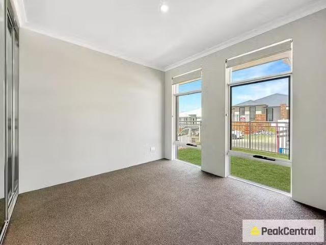 Deal! 29 Iwasaki Crest, Ellenbrook, WA 6069