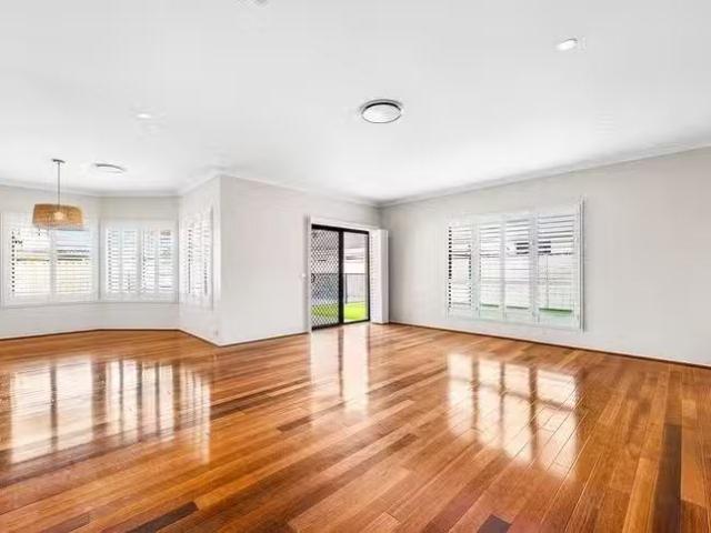Just in! 29 Thorn Avenue, Harrington Park, NSW 2567