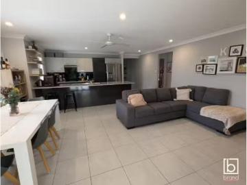 Tuggerah Lake, Jilliby, Wyong Region, Snapper Island