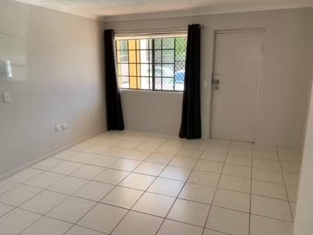 Charming 20/108 Kennedy Drive, TWEED HEADS Apartment for rent.