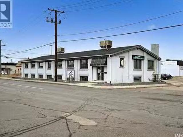 Nice 2010 7Th Avenue, Regina, SK, S4R 1C2 commercial for lea.