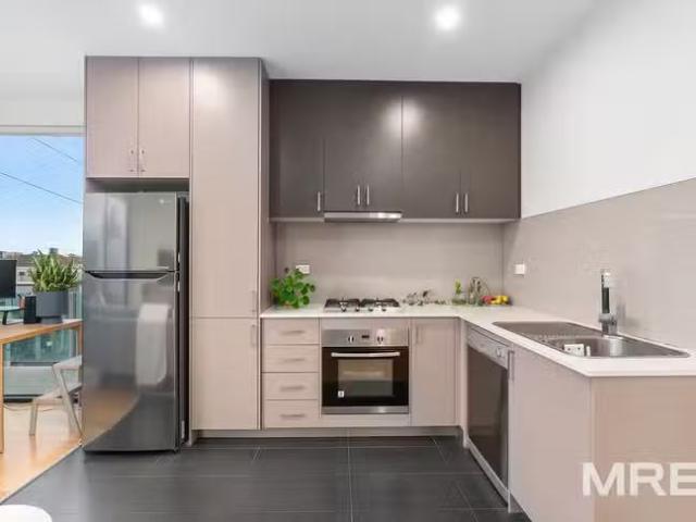 Cheap 201/25 Byron Street, North Melbourne, VIC 3051