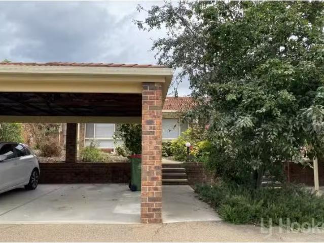 Rental! 20/27 Elm Way, Jerrabomberra Townhouse for rent Liste.