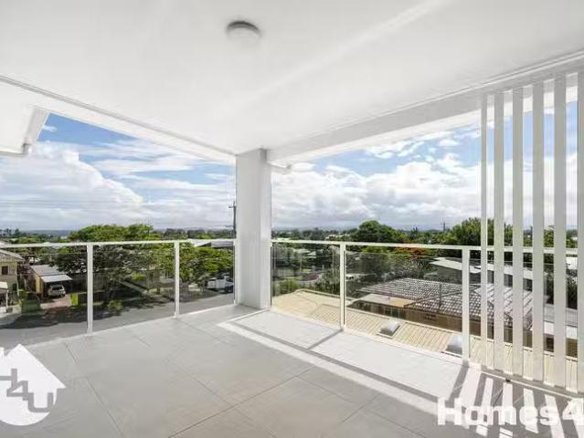 New 204/22 Arthur Street, Woody Point, QLD 4019