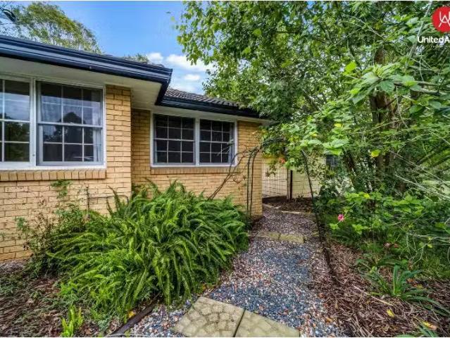 For Rent! 205 215 Koala Way, HORSLEY PARK House for rent List.