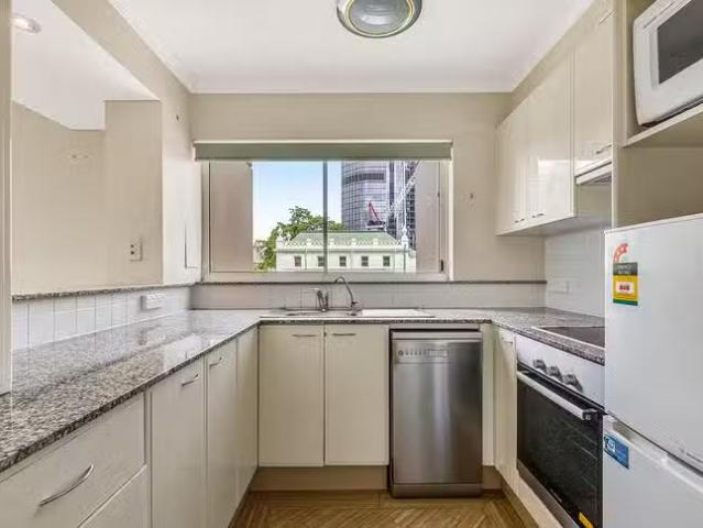 Nice 206/132 Alice Street, Brisbane City, QLD 4000