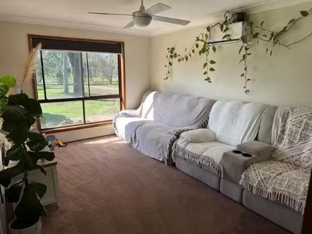 Just in! 2068 Putty Road, Bulga House for rent Listed by Sara.