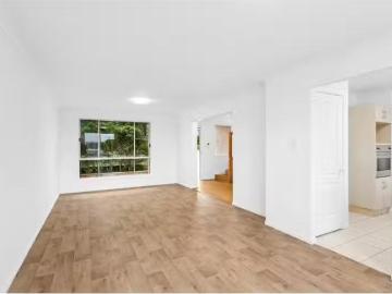Deal! 20 Marigold Street, Woongarrah House for rent Listed by.