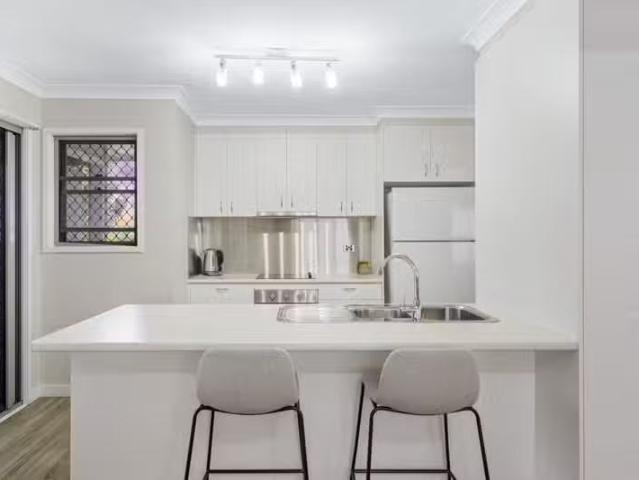 Nice 20 Mayfair St, CARINA, QLD 4152 House for Rent