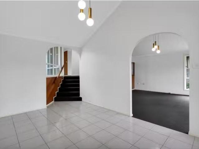 Rental! 20 Mitchell Circuit, Port Macquarie House for rent Li.