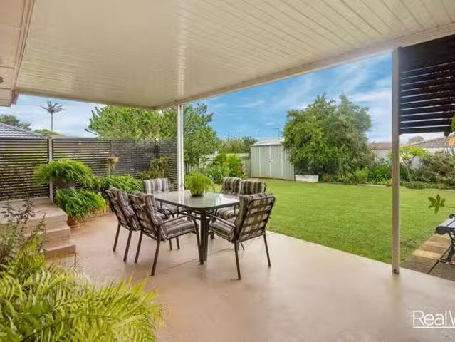 Charming 20 Brangus Street, Harristown, QLD 4350