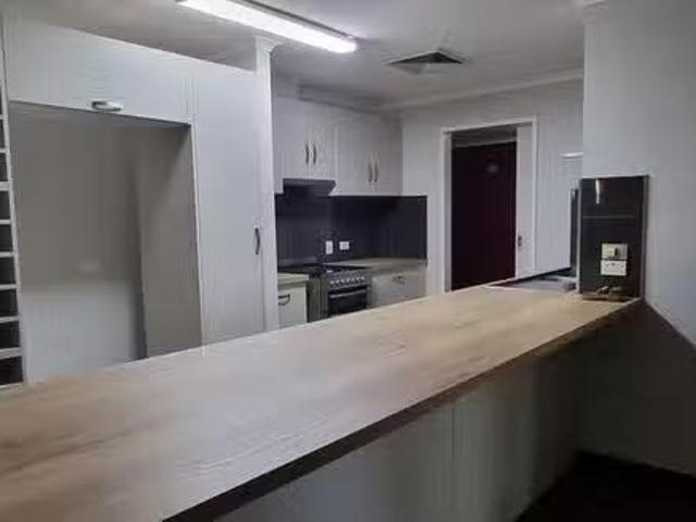 Cheap 20 Braeside Drive, Newman, WA 6753