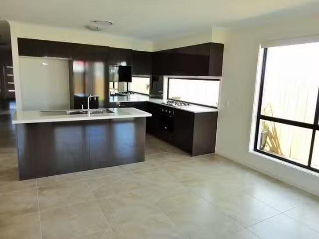 Unique 20 Hideaway Street, Birtinya, QLD 4575