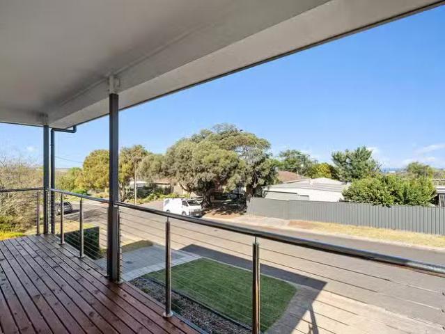 For Rent! 20 Passmore Avenue, Port Noarlunga, SA 5167