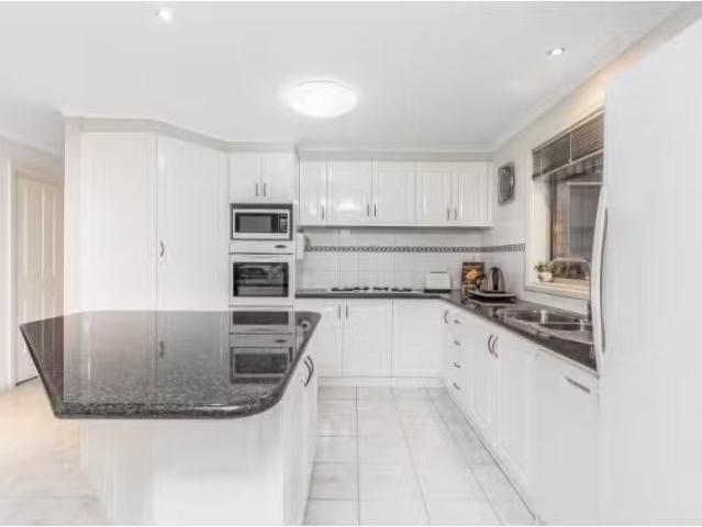 Deal! 20 Param Street, Grovedale House for rent Listed by Nne.