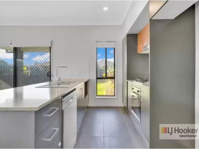 Nice 20 Tourmaline Drive, Rutherford Townhouse for rent Liste.