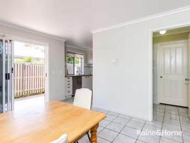 Nice 2/13 Yarroon Street, Gladstone Central, QLD 4680