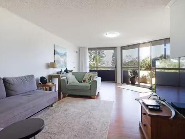 Just in! 2/10 Esplanade Bulbird Beach, Caloundra, QLD 4551