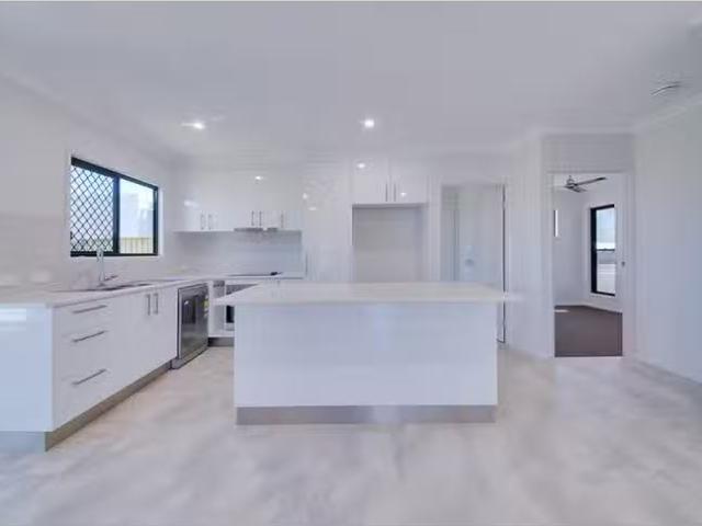 Unique 2/10 Hoop Avenue, Hidden Valley, QLD 4703