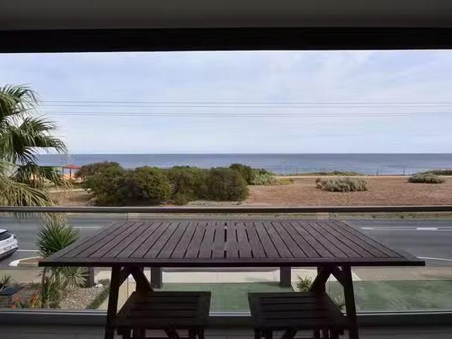 Cozy 210A Esplanade, Port Noarlunga South, SA 5167