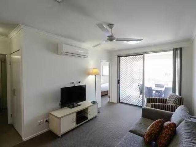 Nice 21/11 Bacon Street, Moranbah, QLD 4744