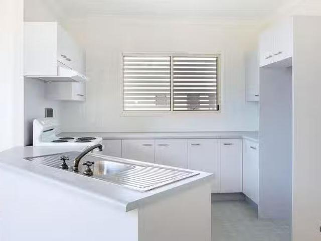 Just in! 2/115 Petrel Avenue, Mermaid Beach, QLD 4218