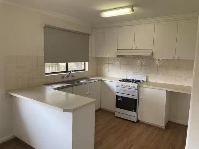 Deal! 2/12 Symers Street, Mira Mar, WA 6330