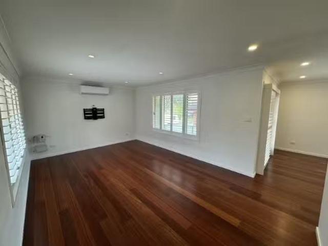 Cozy 2/17 Bakeri Cct, Warabrook Apartment for rent Listed by.