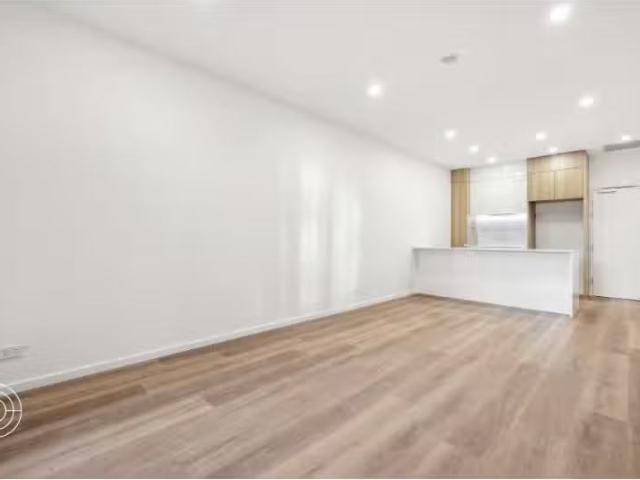Just in! 2/17 Captain Cook Crescent, Griffith Apartment for re.