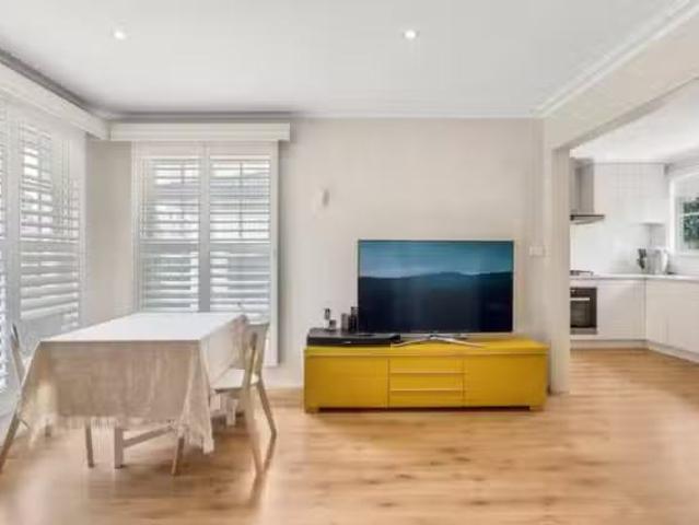 Charming 2/15 York Street, Surrey Hills VIC 3127 Unit For Le.