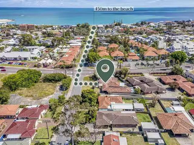 Deal! 2/18 Stewart Street, Mandurah, WA 6210