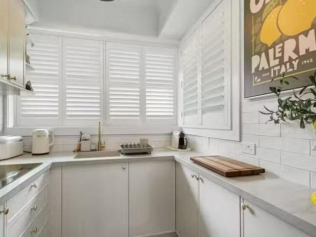 Just in! 2/193 Albany Street, Point Frederick, NSW 2250