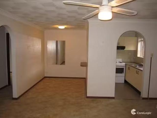 Deal! 2/19 Macaulay Street, Coorparoo, QLD 4151