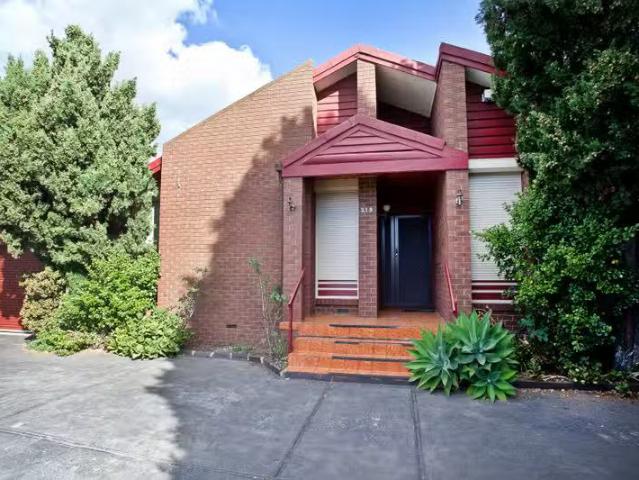 Unique 219 Main Road East, St Albans VIC 3021