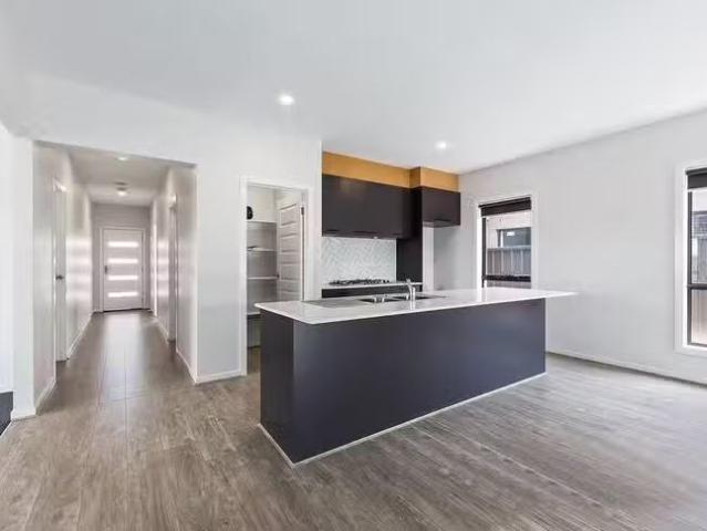 Cheap 21 Appalachian Street, Truganina, VIC 3029